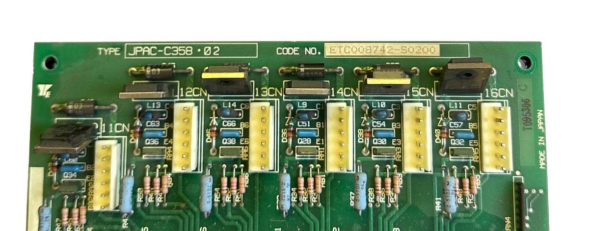 Used YASKAWA ELECTRIC JPAC-C358-02 / ETC008742-S0200 CONTROL BOARD YPCT31072-1-0
