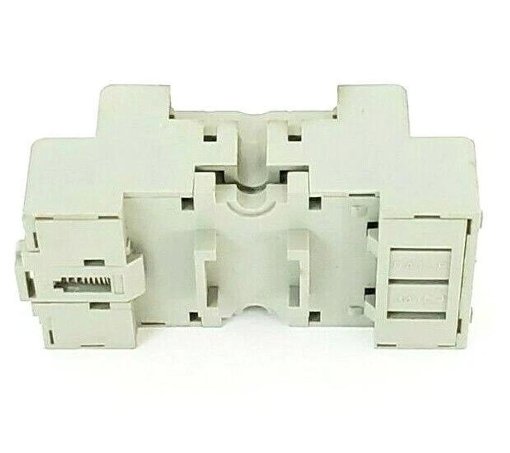 Used DAYTON 2A584E SOCKET RELAYS 7A, 300VAC