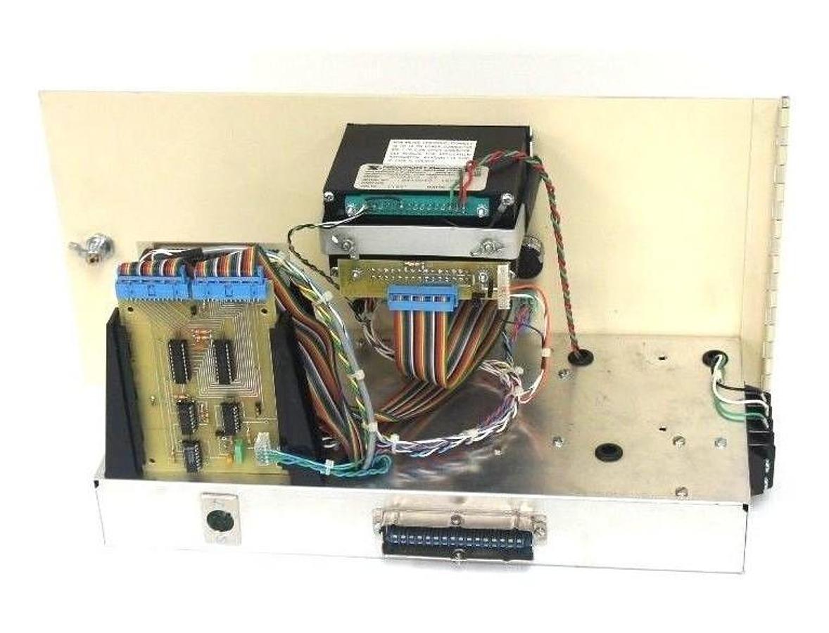 Used MAGNETIC INSTRUMENTATION INC. MODEL 8650 GAUSSMETER CHASSIS 115V, 1/2 AMP