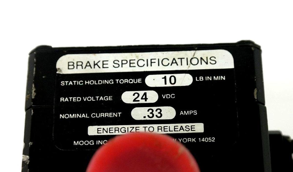 Used MOOG 303-053A SERVO MOTOR 11000 RPM 303053A WITH 24 VDC .33A BRAKE