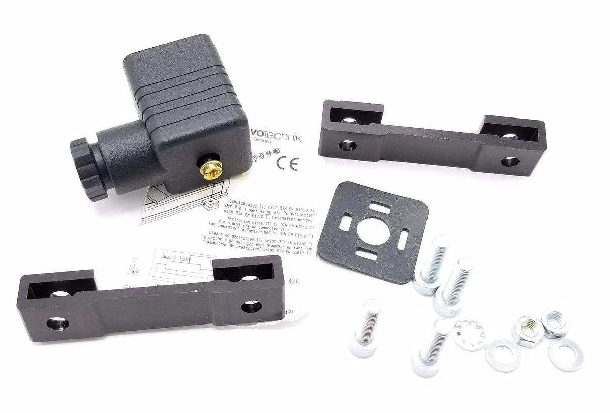 Used NEW NOVOTECHNIK 0560 CONNECTOR AND HARDWARE