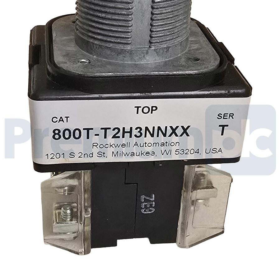 Used Allen-Bradley 800T-T2H3NNXX /T 30mm 2-Way Toggle Switch Spring Return, 2NO/2NC