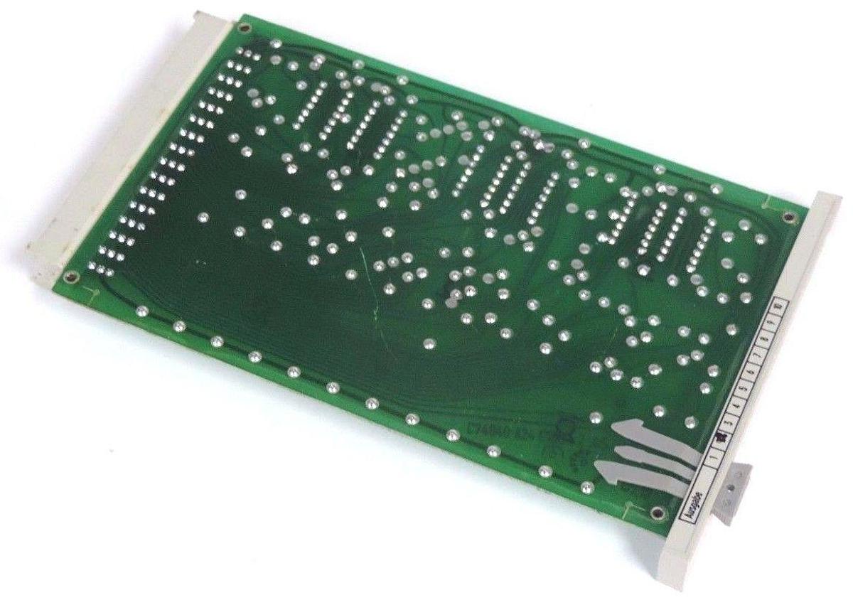 Used SIEMENS SIMATIC 6EC1110-0A PC OUTPUT BOARD 6EC11100A