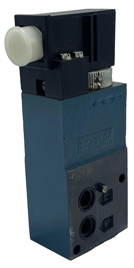 BOSCH REXROTH 0-811-160-015 Pressure Switch 150-3000 PSI Hydraulic Druckschalter