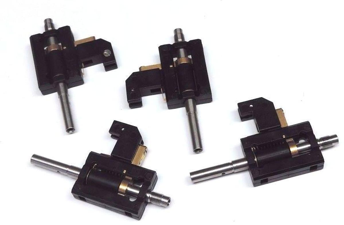 Used LOT OF 4 NEW TECAN AG 619211 TIP ADAPTERS FUER GENES