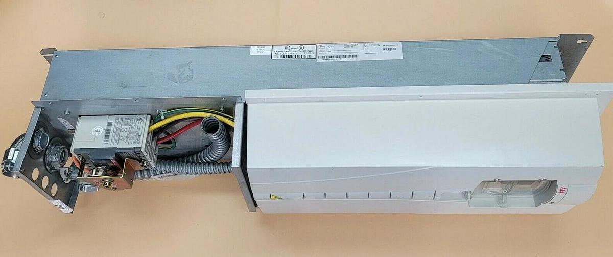 Used ABB ACH550-PCR-038A-4+B055 AC DRIVE 25HP 60AMP