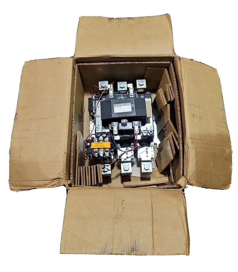 Used NEW GENERAL ELECTRIC CR305G004 CONTACTOR 3 POLE SIZE 5
