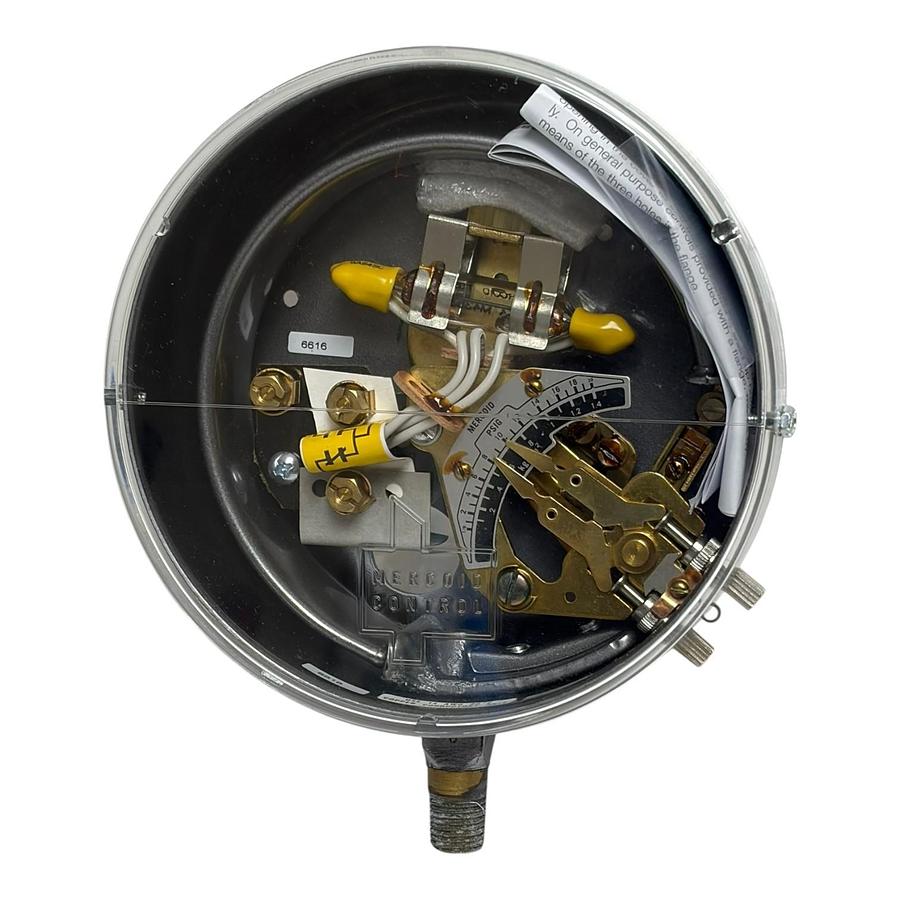 Used Mercoid DA-31-153-3A Pressure Switch 1/8-20 PSIG Mercury Control New Surplus