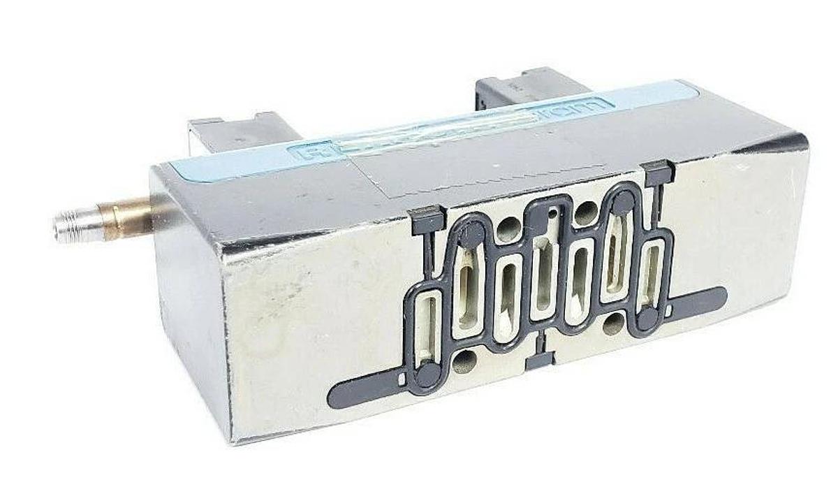 Used REXROTH GT10042-2626 DOUBLE SOLENOID VALVE GT100422626, PSI MAX. 150
