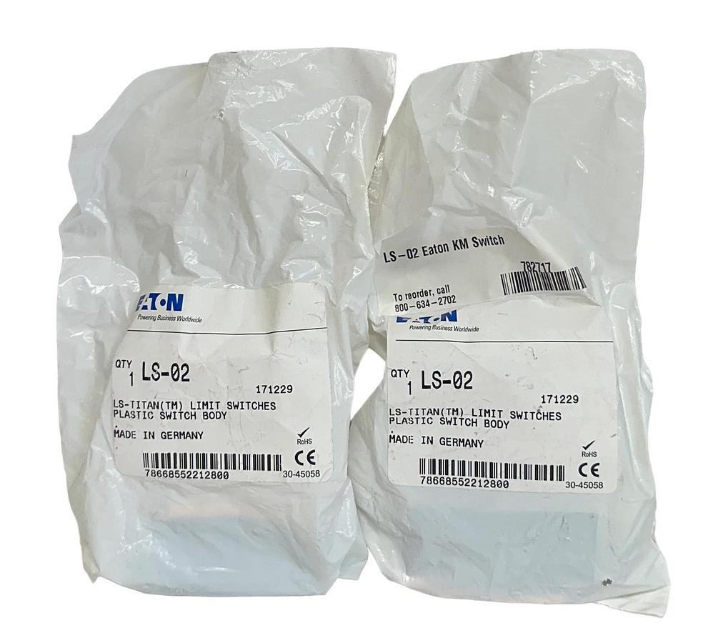 Used 2 EATON LS-02 / IEC 60947-5-1 LS-TITAN LIMIT SWITCH PLASTIC KM SWITCH BODY NSFS