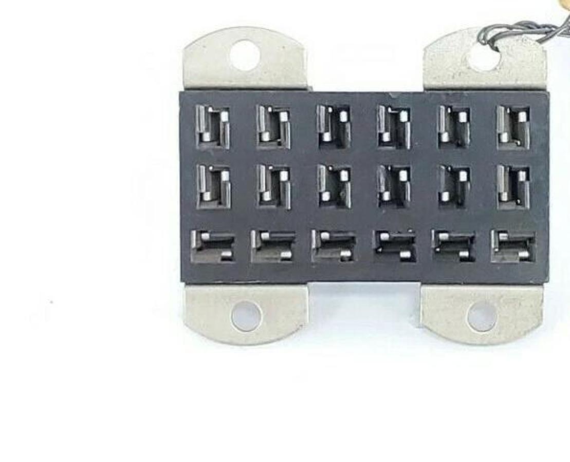 Used BLAW-KNOX 43015 18-CONTACT RELAY SOCKET