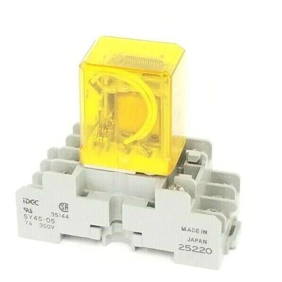 Used IDEC SY4S-05 RELAY SOCKET 7A, 300V W/ RY4S-U DC24V RELAY