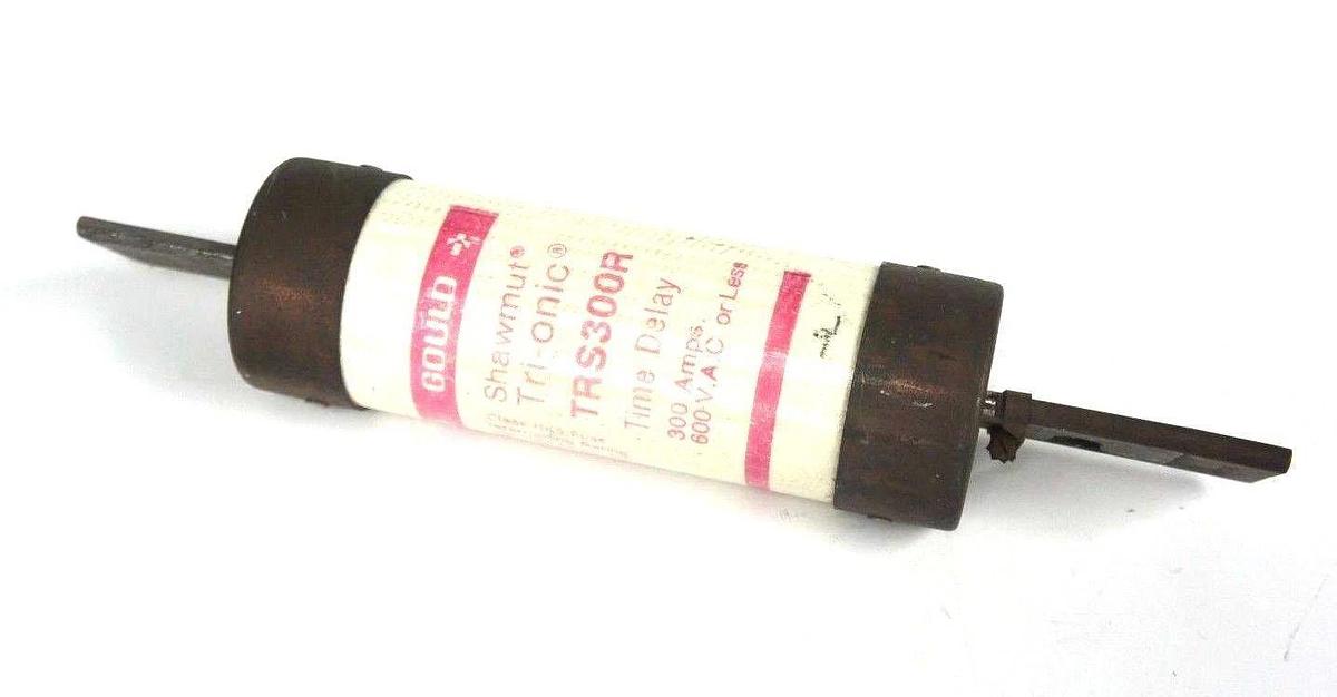 Used GOULD SHAWMUT TRIONIC TRS-300-R TIME DELAY CLASS RK5 FUSE 300AMPS 600VAC TRS300R