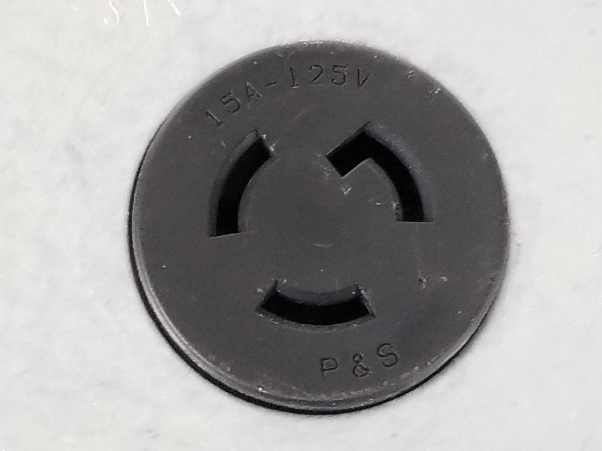 Used LOT OF 2 P&S 15A-125V PLUGS W/ STEEL CITY 5401 LR STL OCT BX CVR 4IN DIA SGL RCP