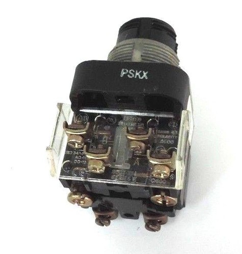 Used ALLEN BRADLEY 800T-PTL16R PUSH BUTTON SER. T 120V W/ 800T-XA1 SER. E 40171-002-0