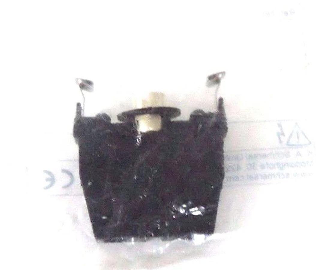 Used NEW SCHMERSAL 101006529 CONTACT BLOCK 24V