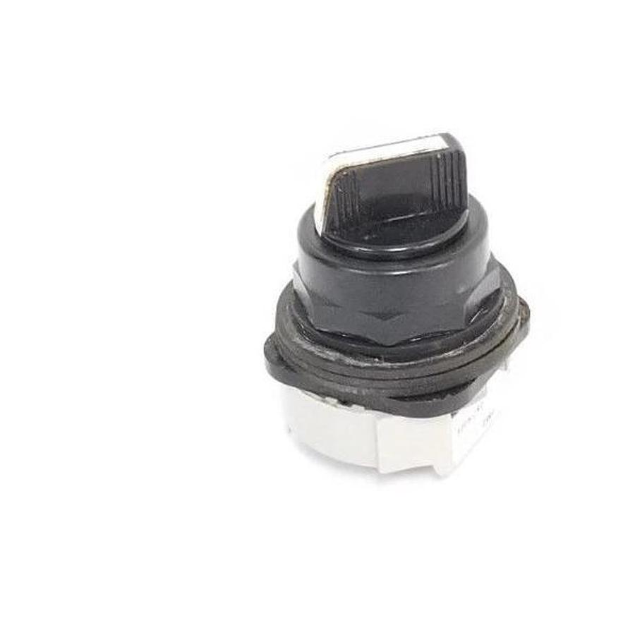 Used ALLEN BRADLEY 800H-JR2 SELECTOR SWITCH SER. F, 800HJR2