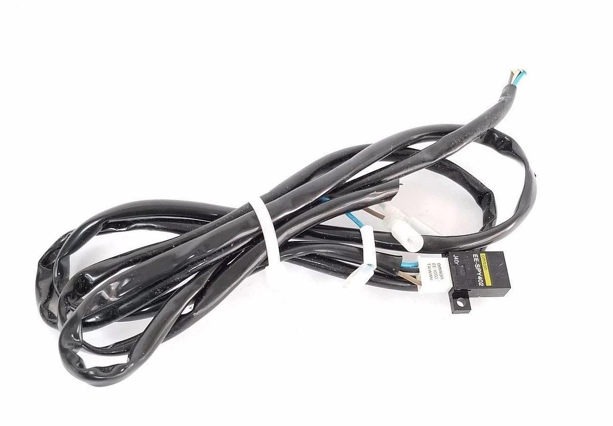 Used OMRON EE-SPY402 DIFFUSE PMS PMOD 5MMSD L-ON TS W/ EE-1003 CABLE
