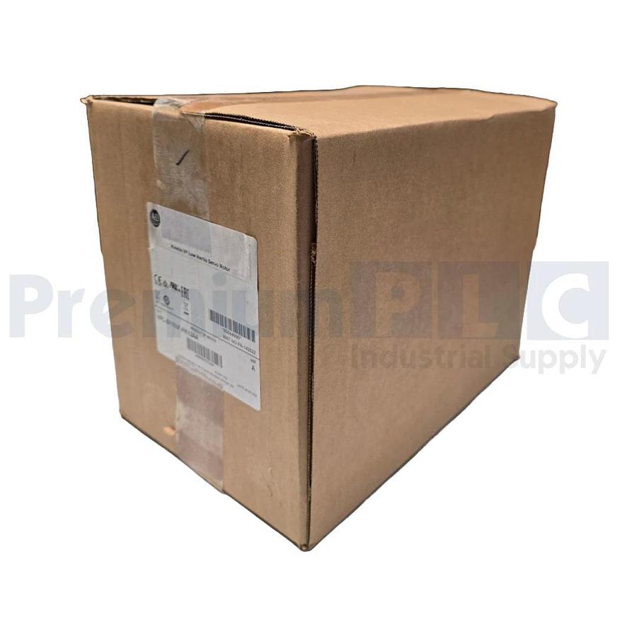 Used ALLEN BRADLEY VPL-B1153F-PK12AA /A KINETIX VPL LOW INERTIA SERVO MOTOR 480V NSFS