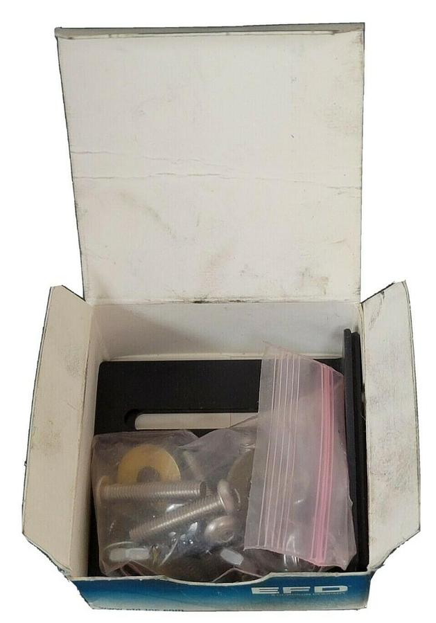 NIB EFD 7020501 (AKA: 7000PMK) 7000 PANEL MOUNT KIT