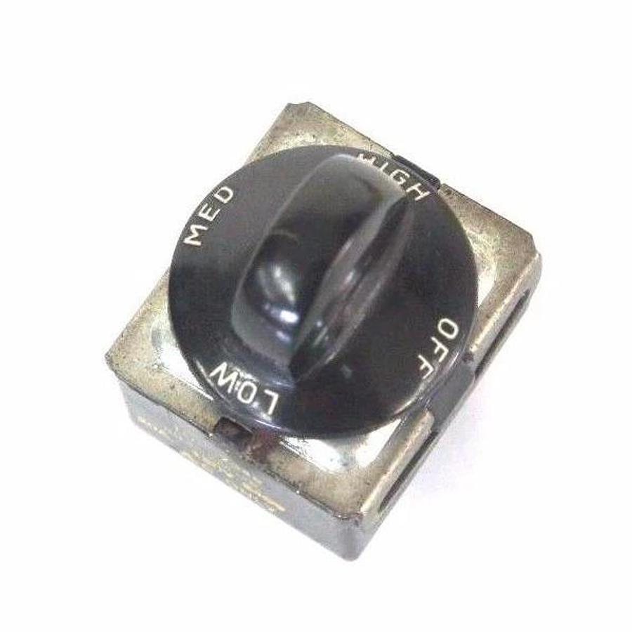 Used LOT OF 2 GENERIC 393S2M-E SELECTOR SWITCHES TOP 7048 20A, 120-240V, 393S2ME
