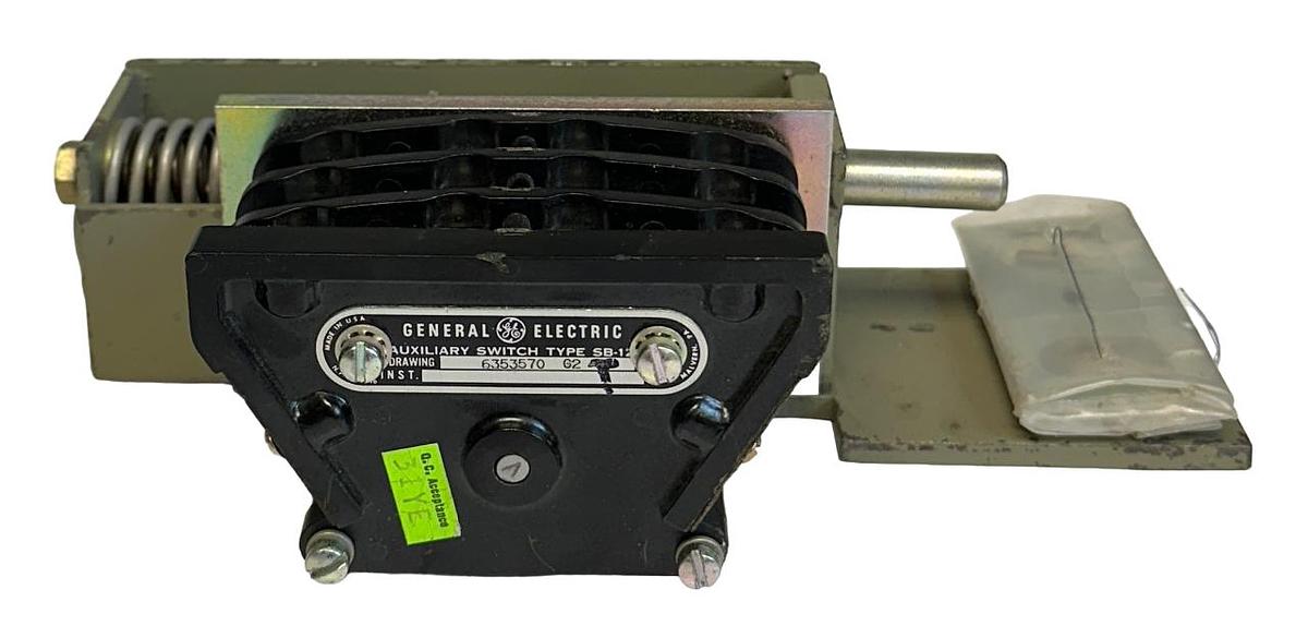 Used GENERAL ELECTRIC TYPE SB-12 / 6353570-G2 / 6353570 ROTARY AUXILIARY SWITCH NSNP