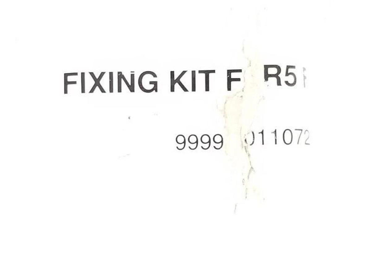 NEW GENERIC FR5 FR00050 MOUNTING / FIXING KIT 9999011072