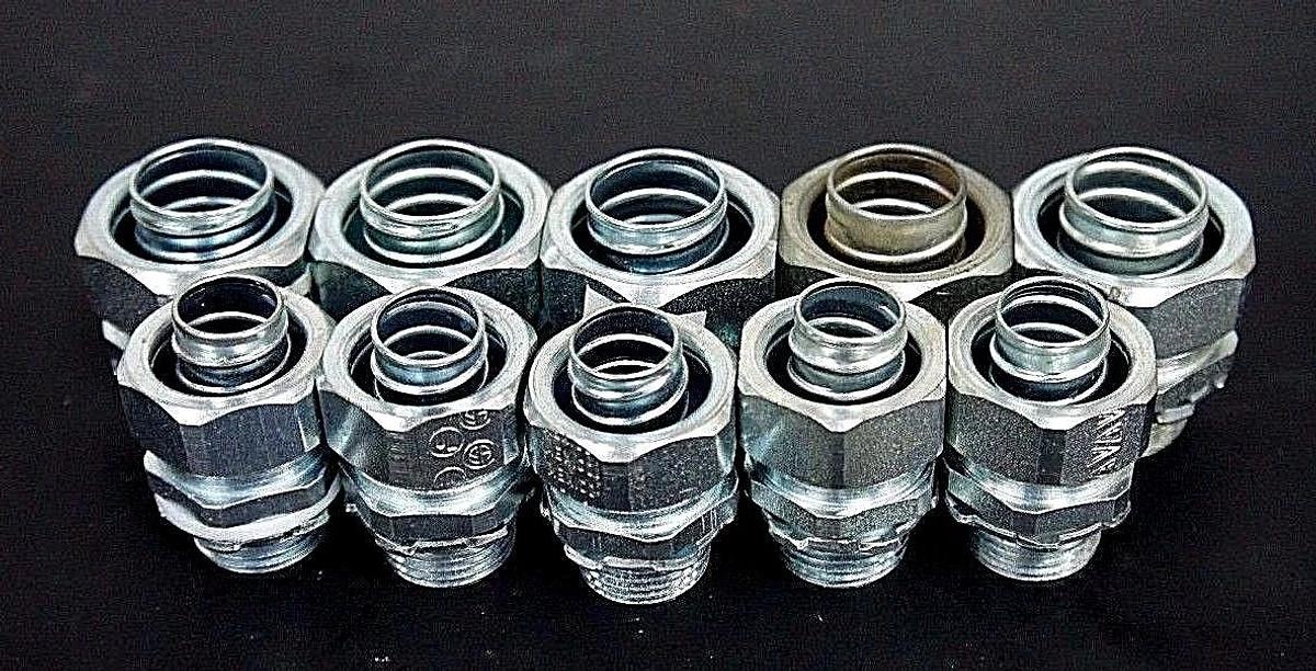 LOT OF 10 CONDUIT COUPLING FITTINGS (5) 1/2" & (5) 1"