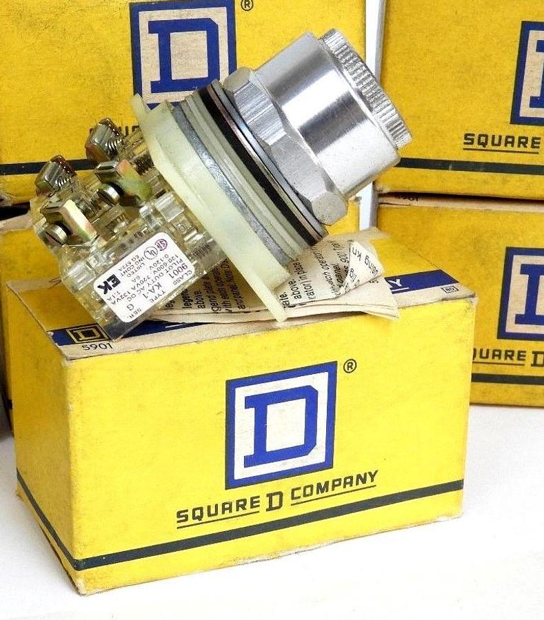 Used NIB SQUARE D 9001KS44H13 SELECTOR SWITCH 600VAC, 10A, 30MM, T-K