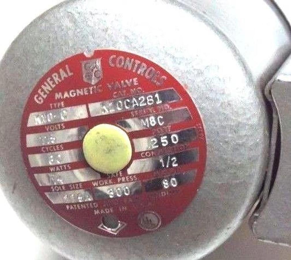 NIB GENERAL CONTROLS K10-C MAGNETIC VALVE K10CA281 1/2" CONNECTION