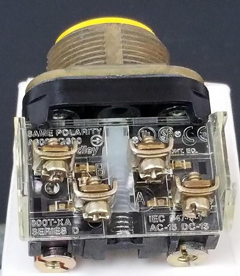 NIB ALLEN BRADLEY 800T-A9A YELLOW PUSH BUTTON SWITCH, TYPE 4,13, SER T, 800TA9A