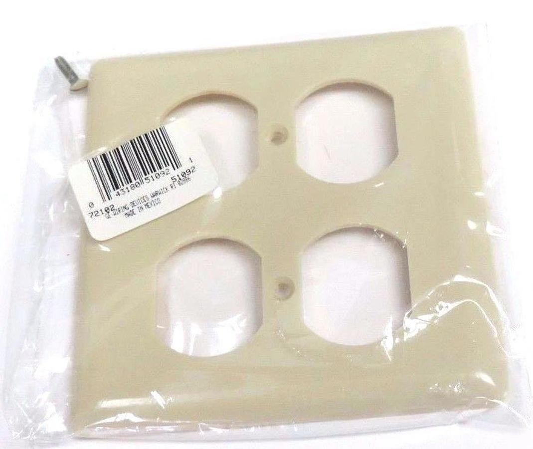 Used NEW GENERAL ELECTRIC 72102 IVORY WALLPLATE DUPLEX TWO GANG SMOOTHLINE BOX OF 10