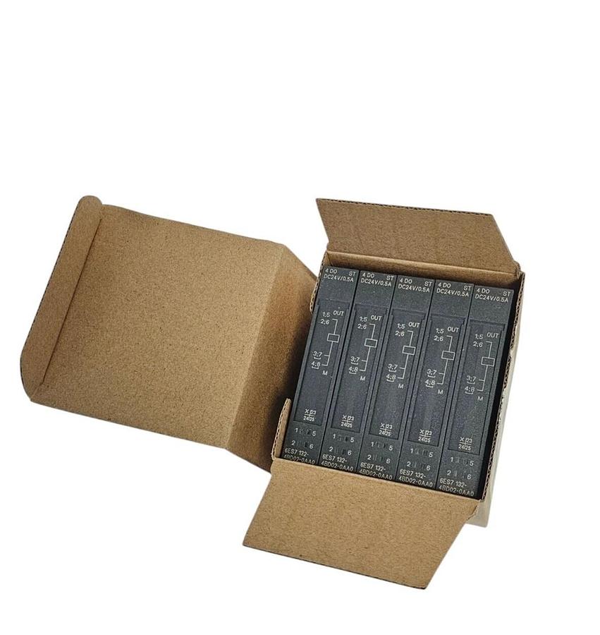 PACK OF 5 NEW SIEMENS 6ES7132-4BD02-0AA0 DIGITAL OUTPUT MODULES 6ES71324BD020AA0