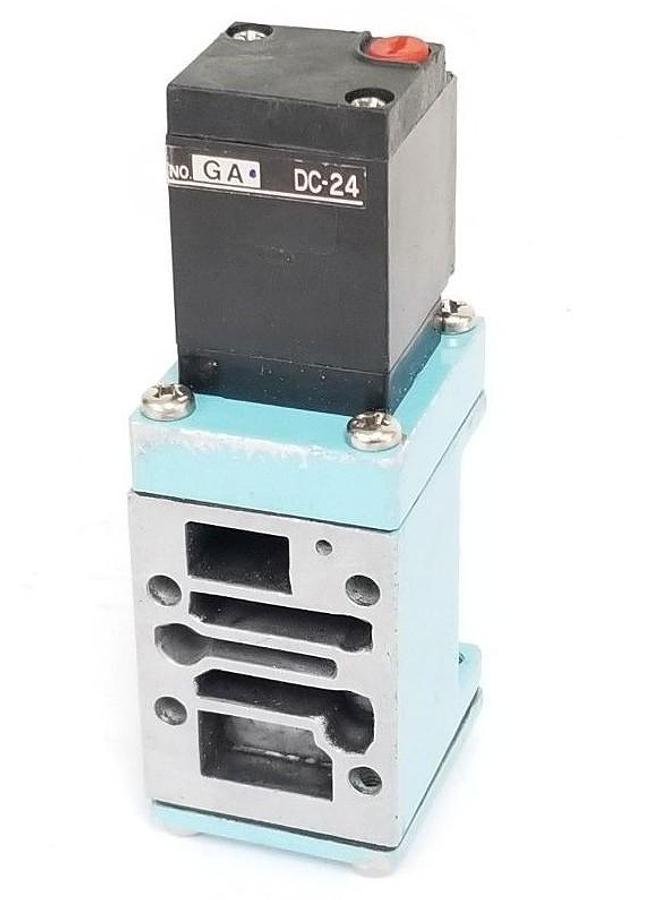 Used KURODA PMS-2406 SOLENOID VALVE SINGLE 3PORT, 24VDC, PMS2406