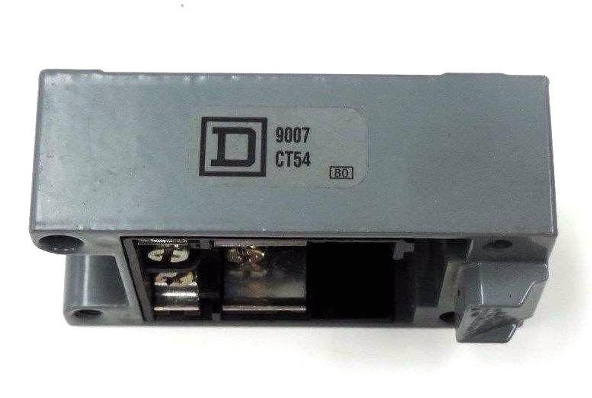 Used NEW SQUARE D 9007-CT54 LIMIT SWITCH RECEPTACLE 9007CT54