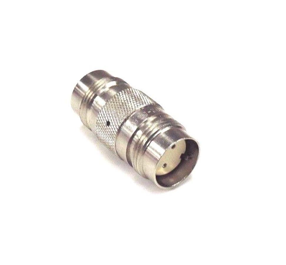 Used 4 NEW AMPHENOL 82-5588 TWIN CONTACT CONNECTORS 90 DEG. KEYED, 825588