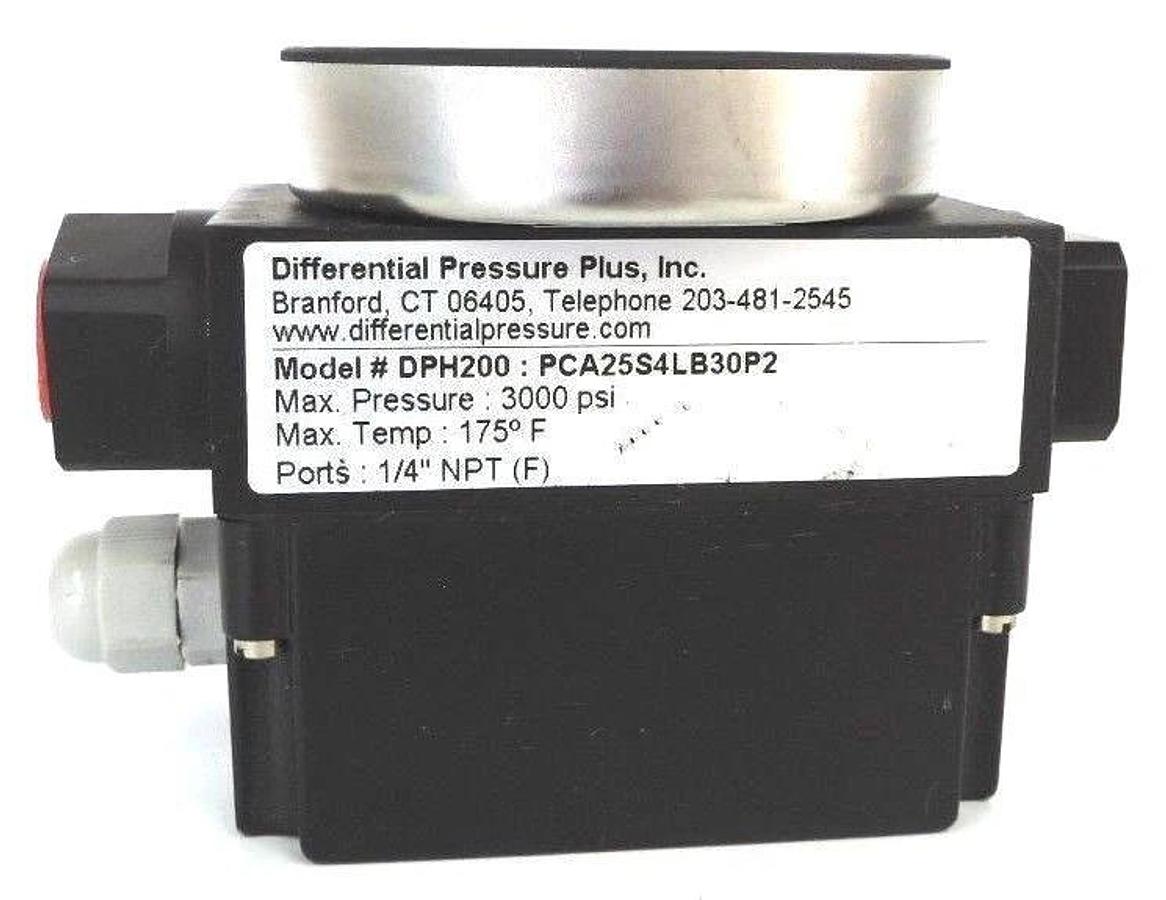 NEW DIFFERENTIAL PRESSURE PLUS PCA25S4LB30P2 GAUGE DPH200