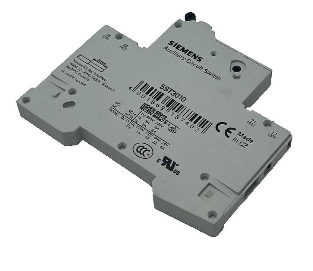 (4) Siemens 5ST3010 Auxiliary Circuit Switch 1 NO + 1 NC - Mini Circuit Breaker