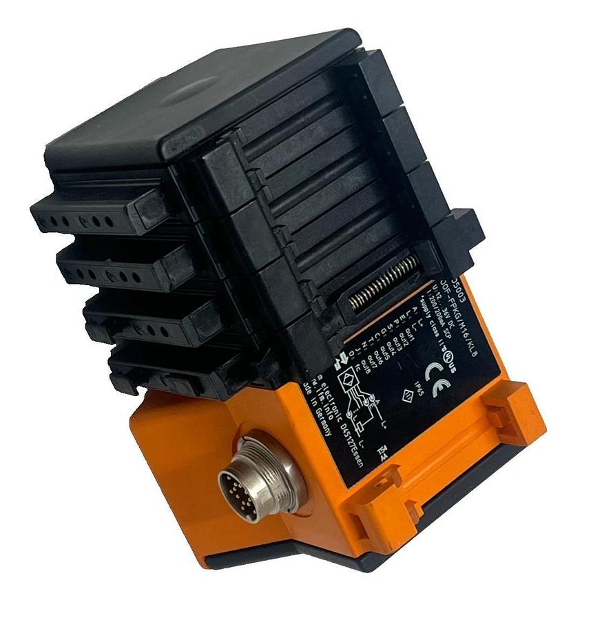 IFM Efector OOF-FPKG/M16/KL8 | OO5003 Fiber Optic Amplifier 8CH 12-36VDC NSNP