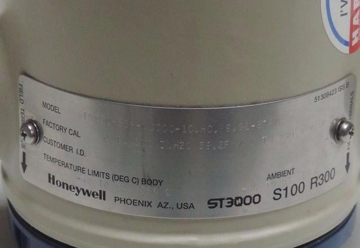 Used HONEYWELL STD120-E1H-00000-1C-HC-MB-S2-B7AN PRESSURE TRANSMITTER ST3000