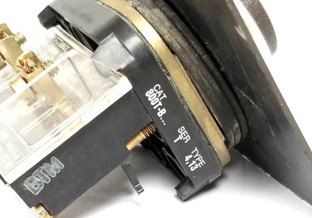 Used ALLEN BRADLEY 800T-B6 PUSHBUTTON 800TB6 SER. T W/ 800T-XD2 SER. D CONTACT