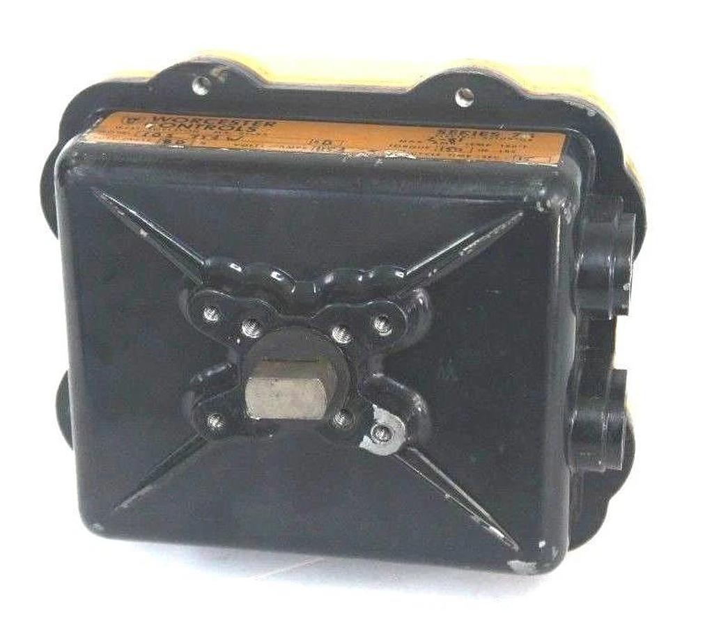 Used WORCESTER CONTROLS SERIES 75 ELECTRIC VALVE ACTUATOR AF-17N4 105-754W