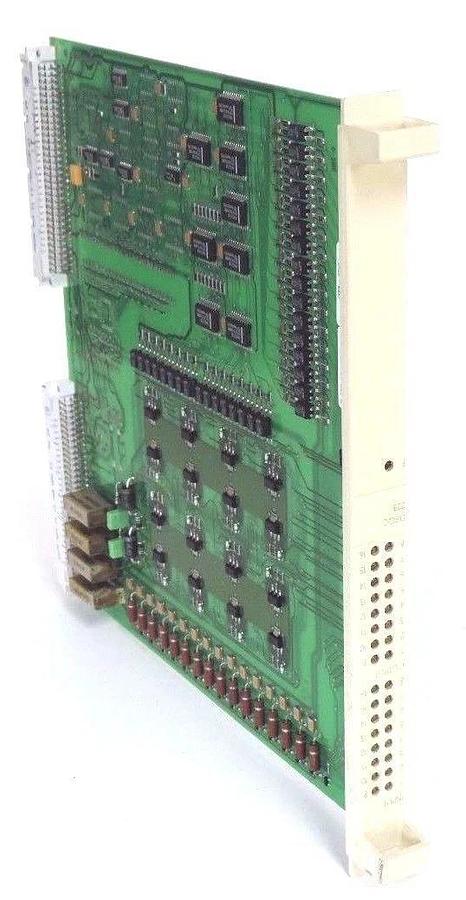 Used ABB DSQC 223 I/O BOARD DIGITAL MODULE YB 560 103 BD/2, 3HAB 2214-8/2 REV: 006