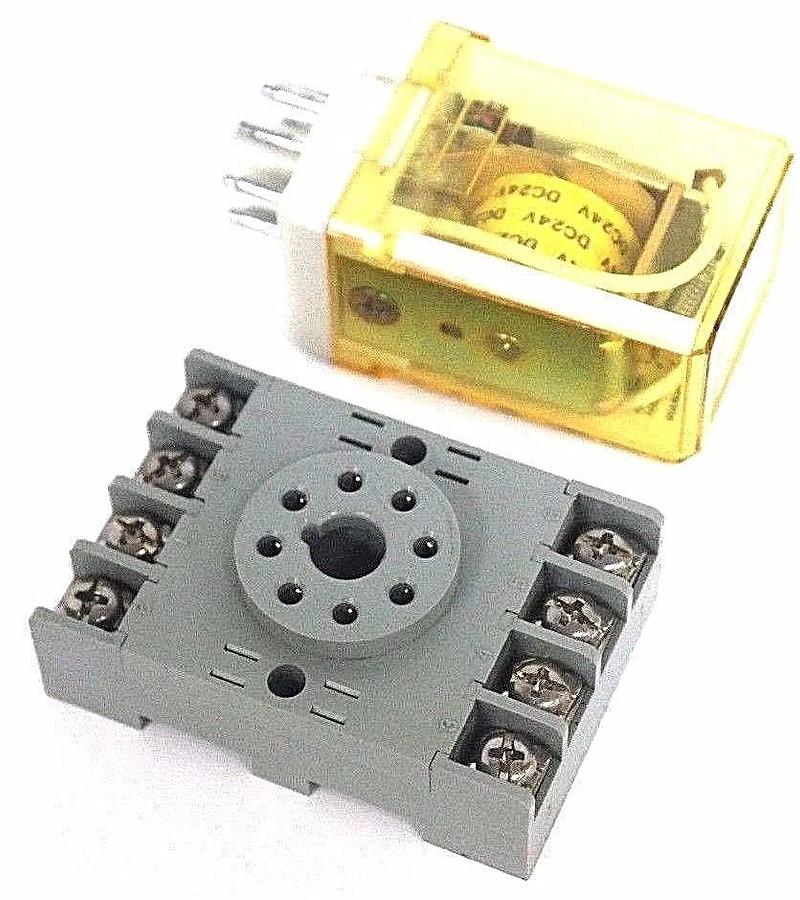Used IDEC RR2P-U RELAY RR2P-UDC24V W/ SR2P-06 10A 300V SOCKET