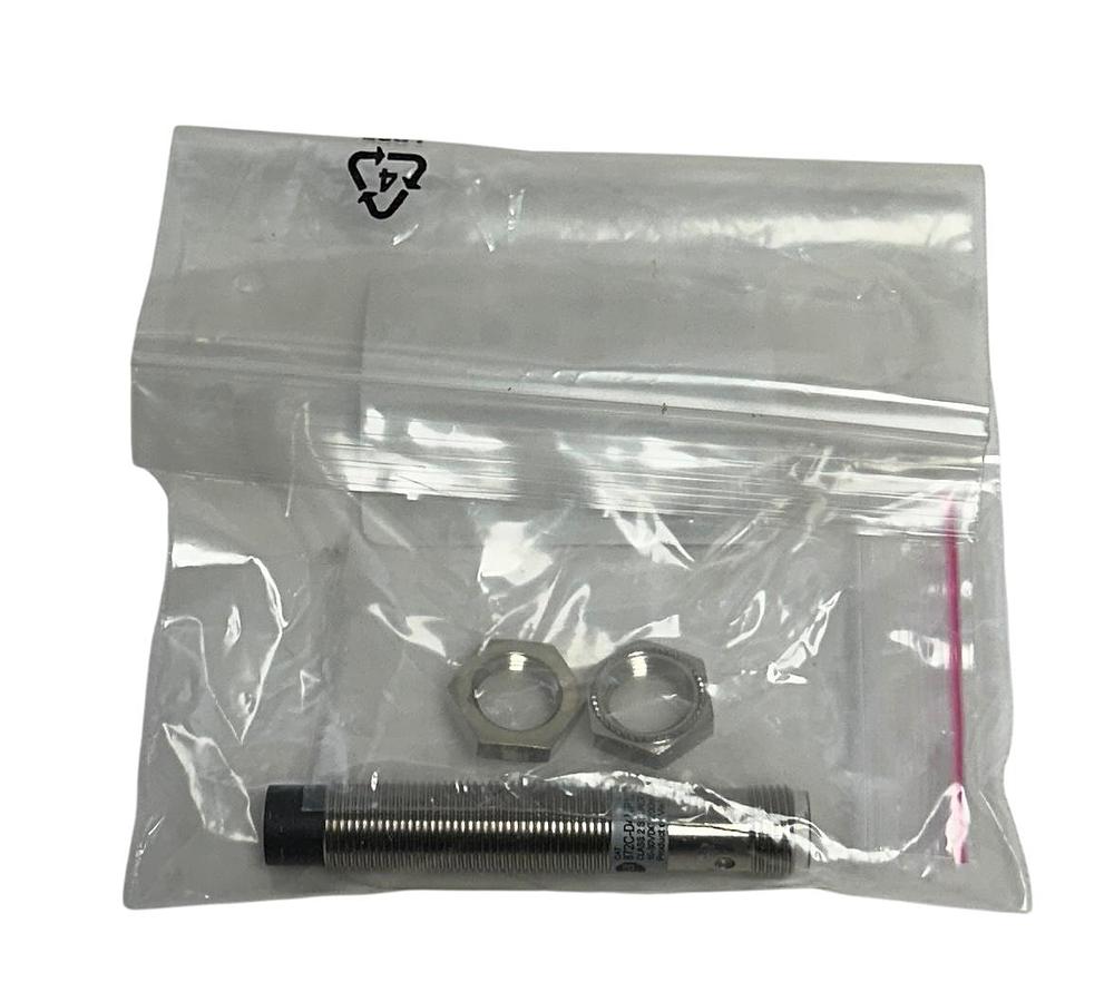 Used ALLEN BRADLEY 872C-D4NP12-D4 /E INDUCTIVE PROXIMITY SENSOR 10-30VDC 200mA NSMP