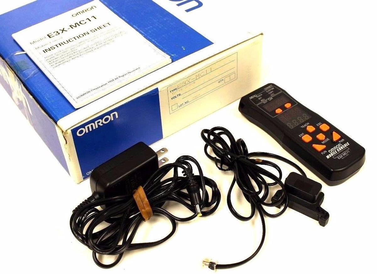 Used NIB OMRON E3X-MC11 REMOTE CONTROL KIT COMPLETE W/AC ADAPTER E3XMC11
