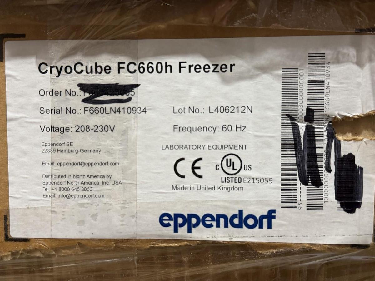 Used EPPENDORF CRYOCUBE FC660C ULTRA-LOW TEMPERATURE FREEZER 660 L (for parts)