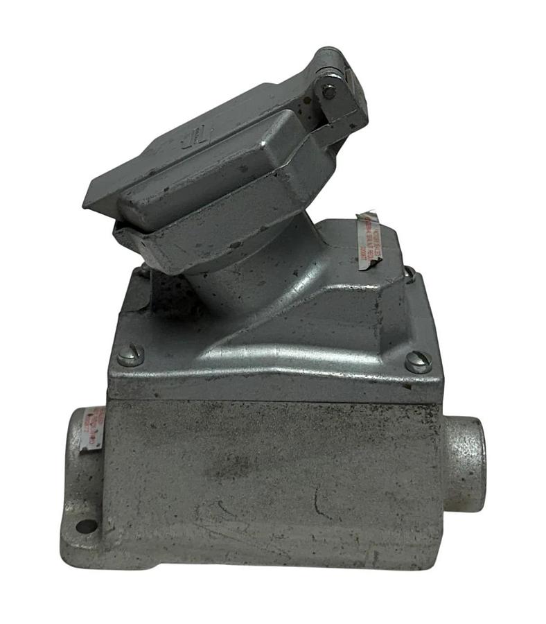 Used CROUSE-HINDS CPS152-211 / CPS152211 ARKTITE RECEPTACLE ASSEMBLY 20A 1HP 3P USNP