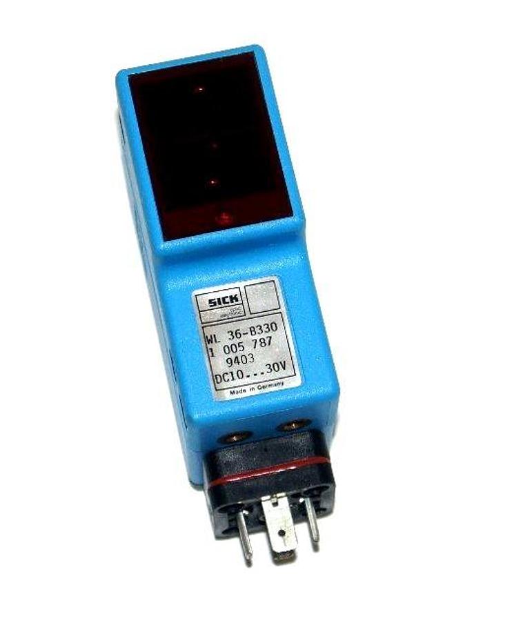 Used SICK OPTIC ELECTRONIC WL 36-B330 PHOTOELECTRIC REFLEX SWITCH WL36B330