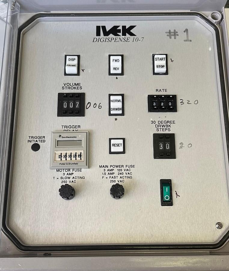 Used IVEK DS10-7-DE-HD-16MM / DS107DEHD16MM DIGISPENSE 10-7 PUMP CONTROLLER